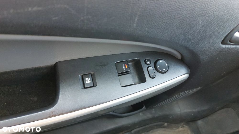 Mazda 2 1.4 DE Core + - 27