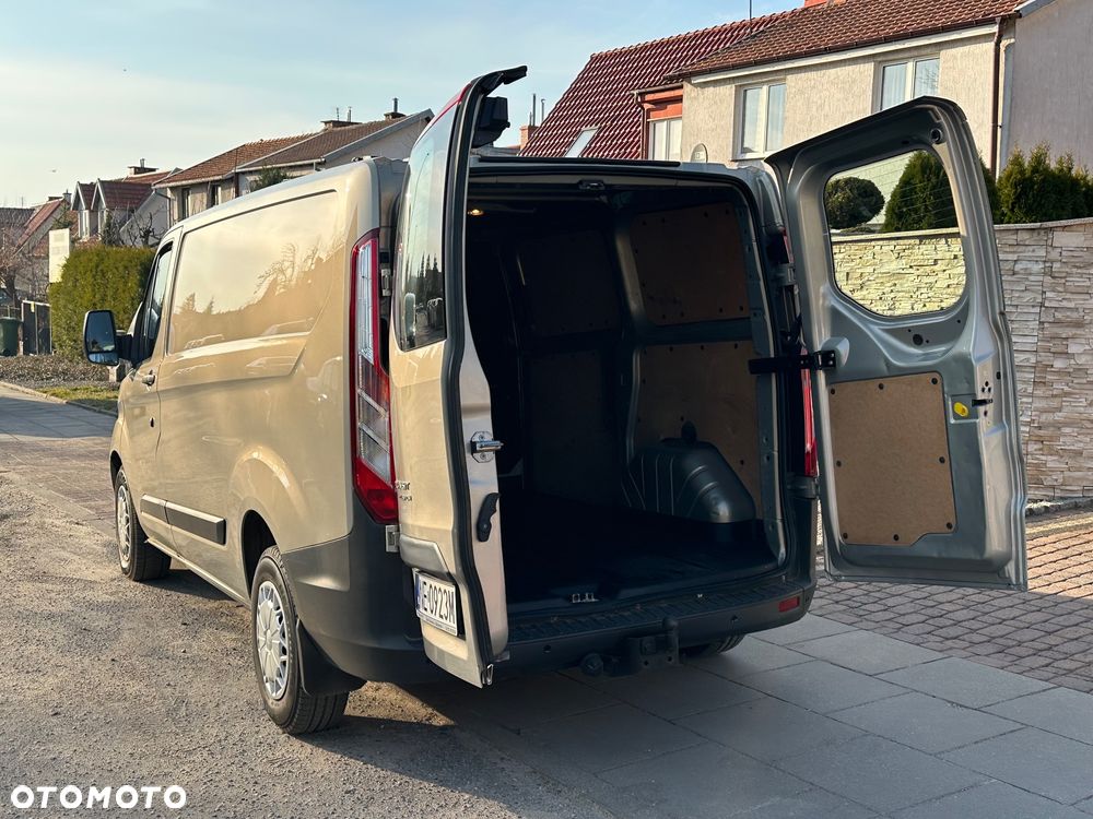 Ford TRANSIT CUSTOM - 3