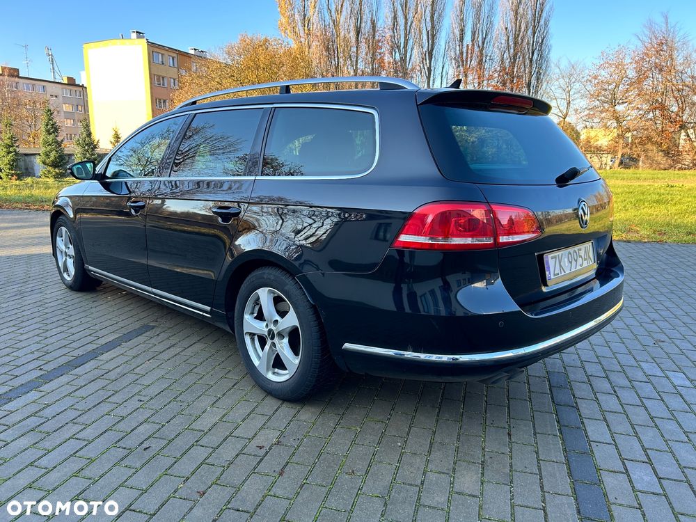 Volkswagen Passat 2.0 TDI Highline R-Style DSG - 12