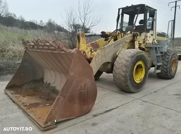 Piese originale - second hand pentru incarcator frontal komatsu wa380-3 - 1