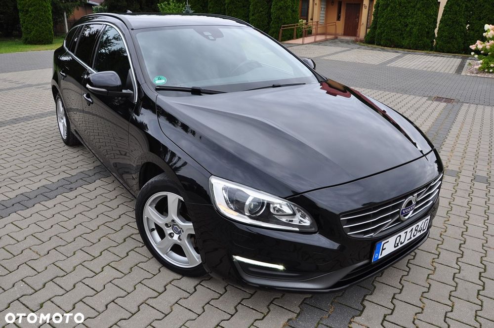 Volvo V60 D3 Geartronic Summum - 13