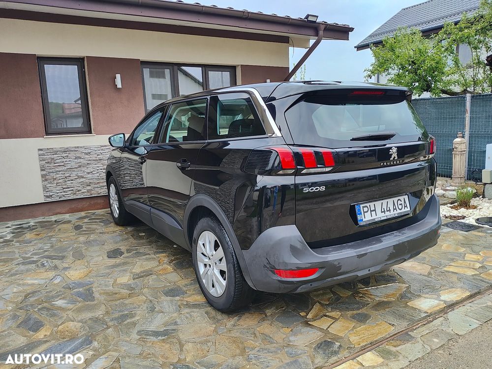 Peugeot 5008 - 3