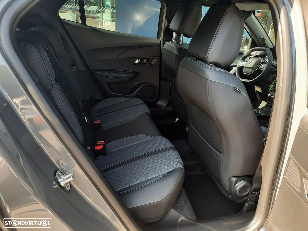 Peugeot e-2008 50 kWh Allure - 9