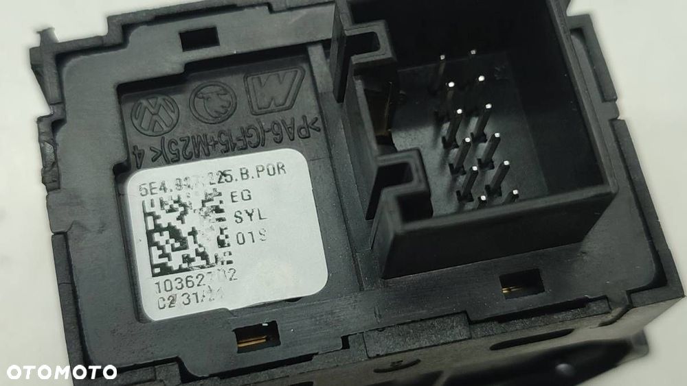 PRZYCISK PANEL HAMULCA RĘCZNEGO SKODA OCTAVIA IV LIFT 5E4927225 - 4