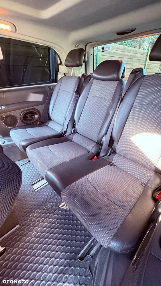 Mercedes-Benz Viano - 10