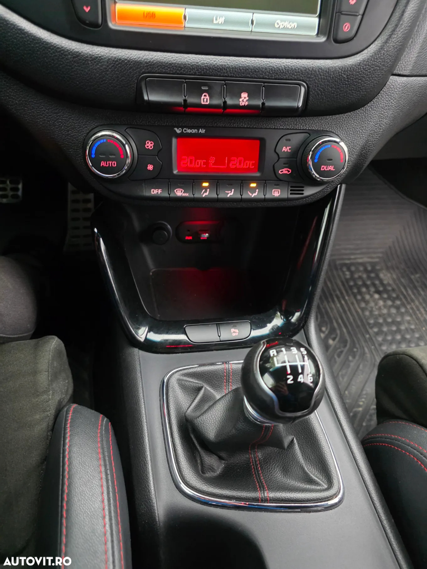 Kia Ceed Cee'd 1.6 T-GDI GT - 12