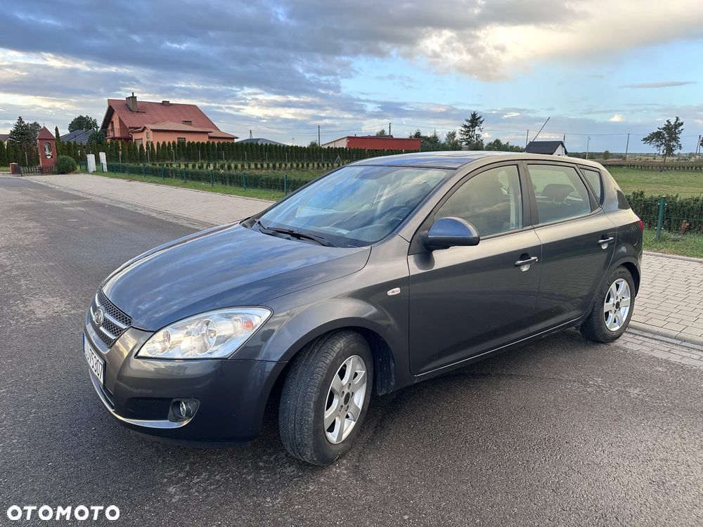 Kia Ceed 1.6 Crdi Optimum - 2