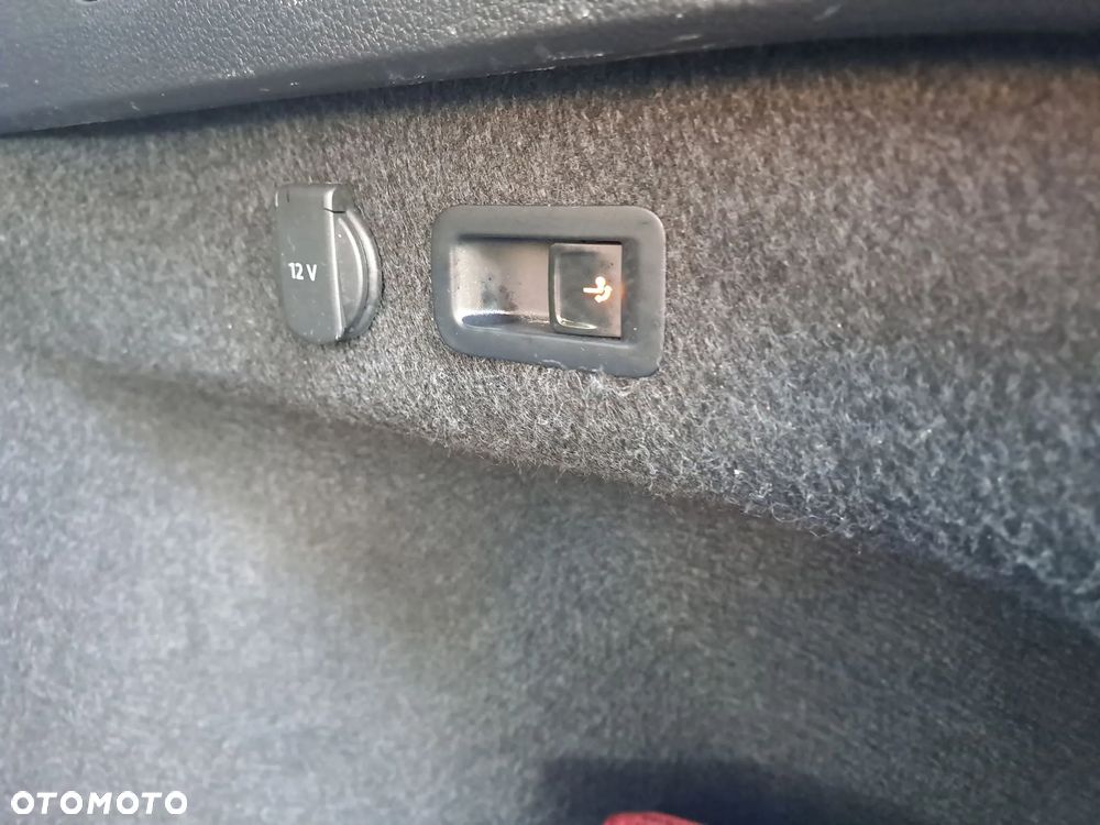 Volkswagen Passat 2.0 TSI Elegance DSG - 33