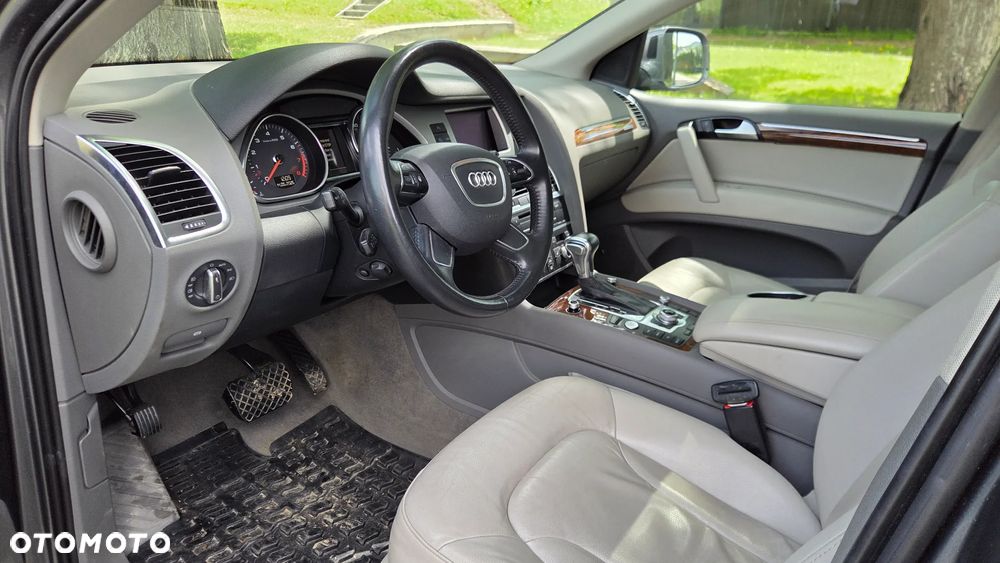 Audi Q7 3.0 TFSI Quattro Tiptronic - 9