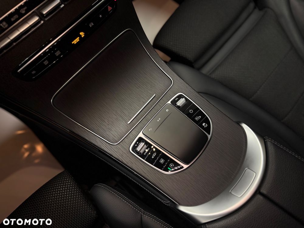 Mercedes-Benz GLC 200 d - 14