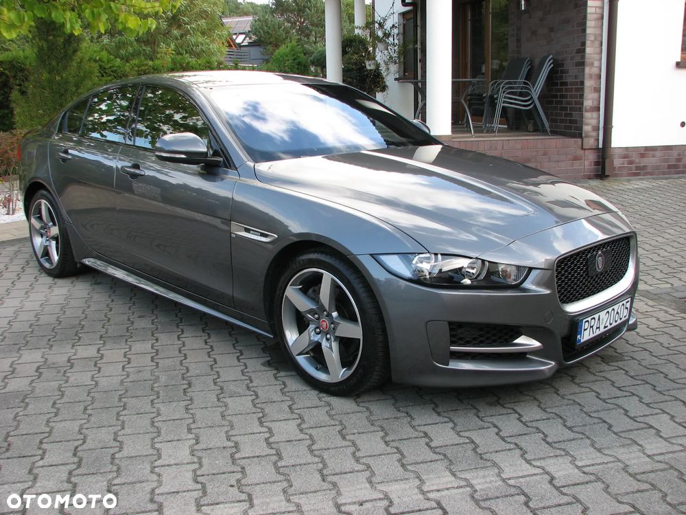 Jaguar XE 20d R-Sport - 7
