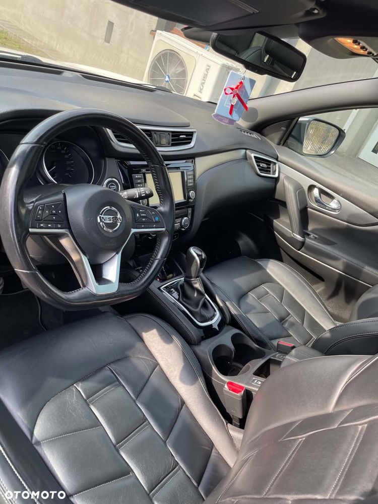 Nissan Qashqai 1.7 dCi 4x4 Tekna+ Xtronic - 10