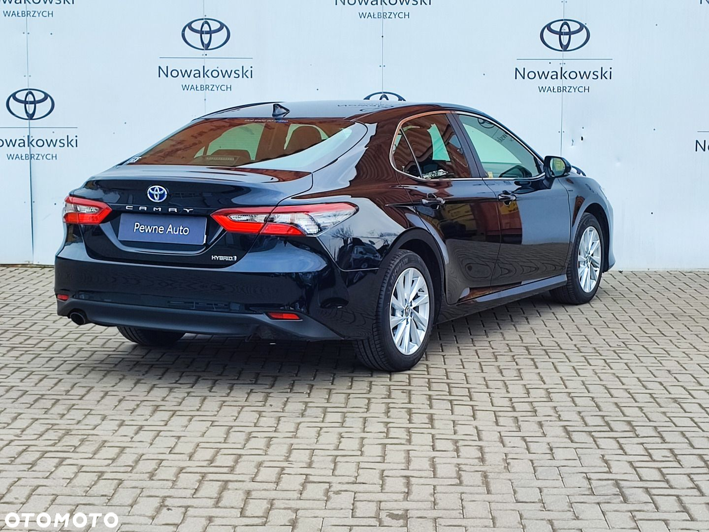 Toyota Camry - 2