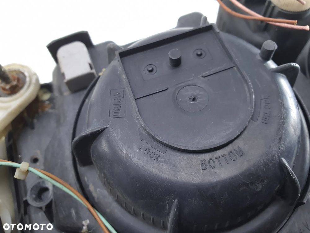 LAMPA LEWA REFLEKTOR KIERUNKOWSKAZ  IVECO EUROCARGO - 14