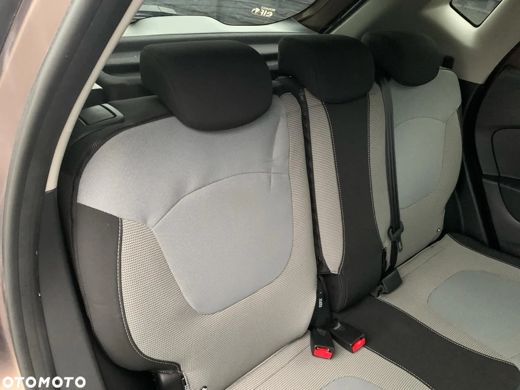 Renault Captur 1.5 dCi Energy Intens - 16