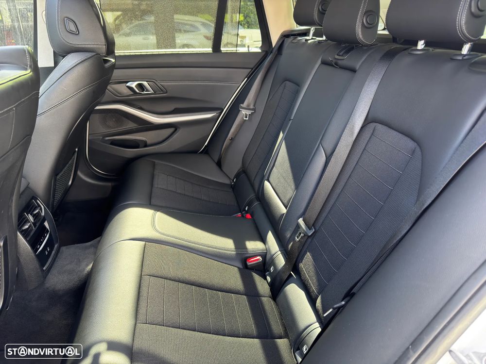 BMW 330 e Corporate Edition Auto - 17