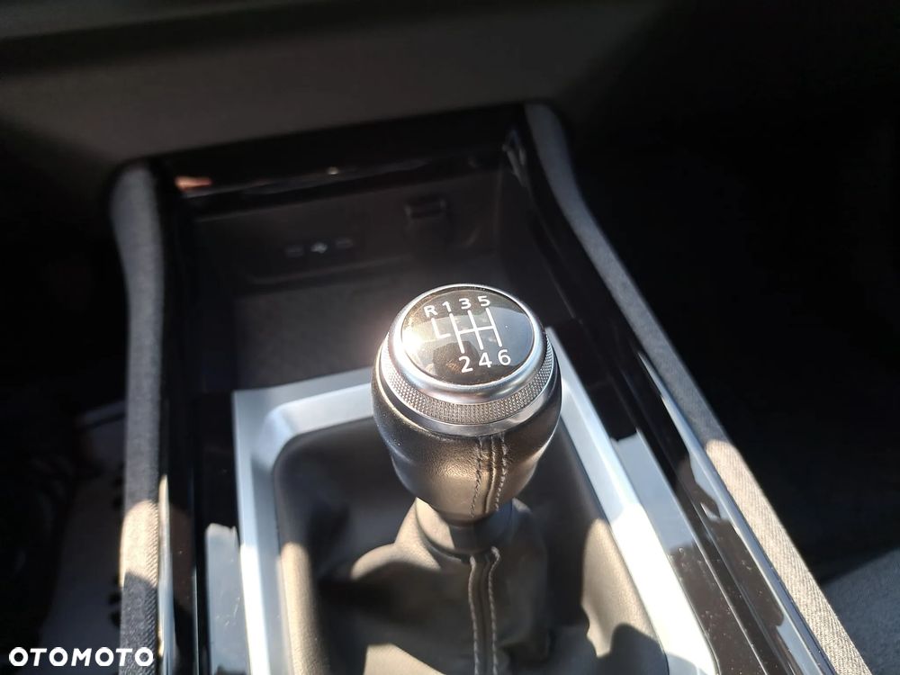 Renault Austral 1.3 TCe mHEV Equilibre - 23