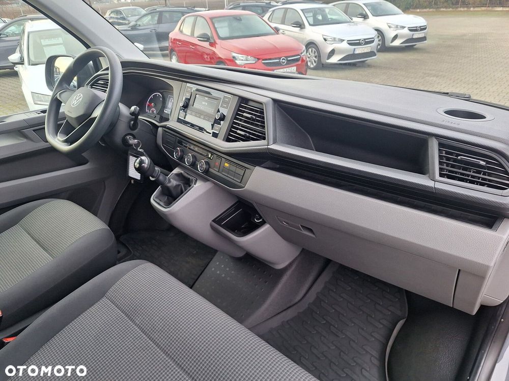 Volkswagen Transporter L2H1 Plus Trendline - 13