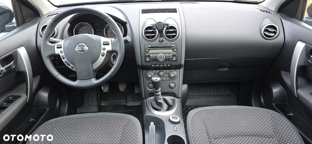 Nissan Qashqai 2.0 4x4 Tekna - 6