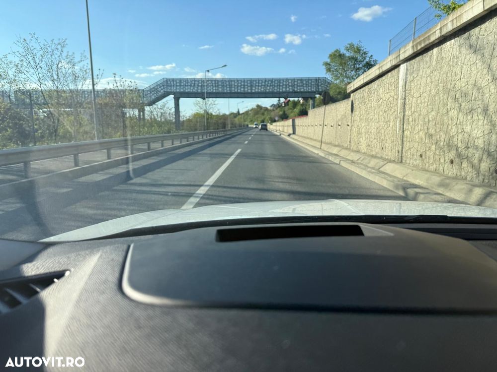 Skoda Octavia 2.0 TDI DSG Premium Edition - 37