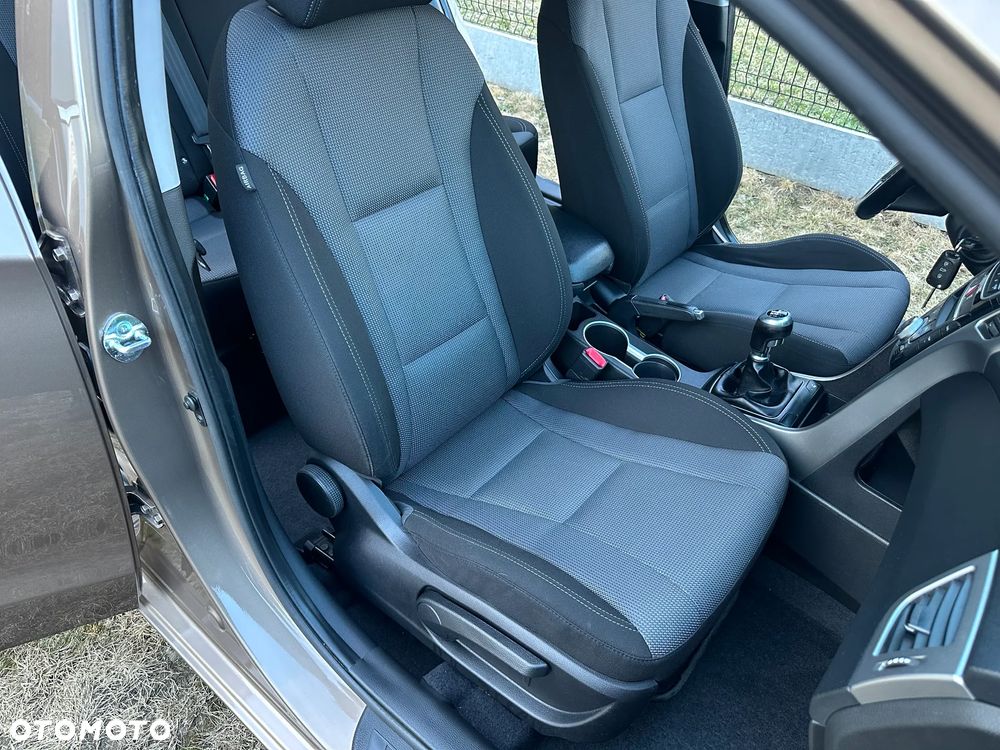 Hyundai i30 1.6 CRDI Trend - 34