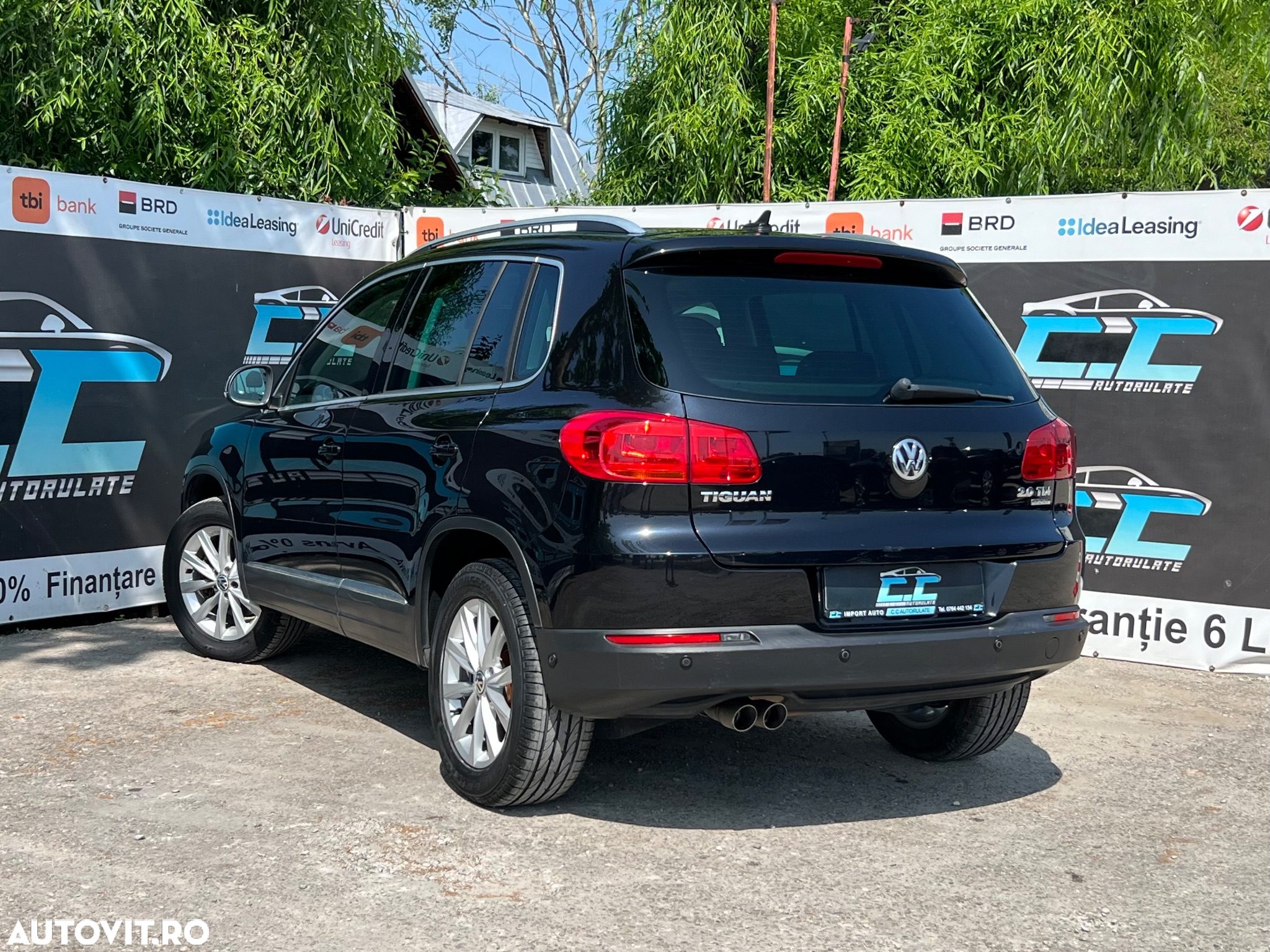 Volkswagen Tiguan 2.0 TDI 4Motion Sport & Style - 4