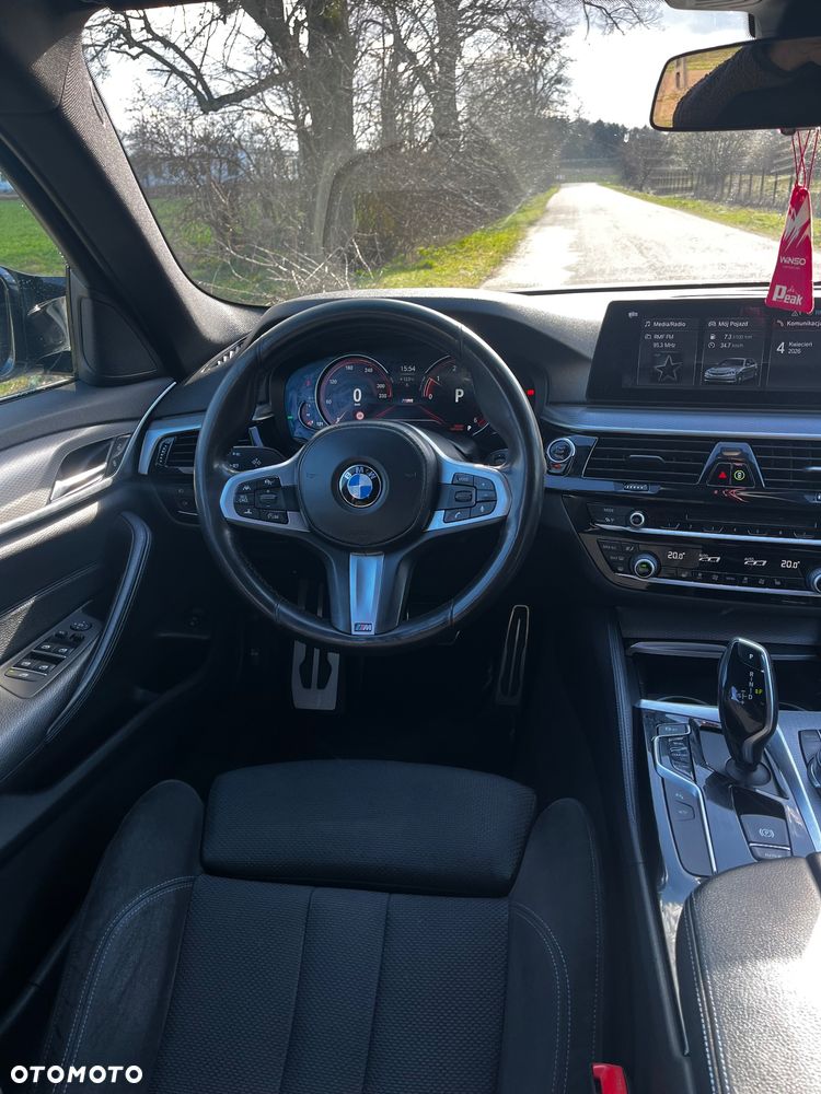 BMW Seria 5 520d M Sport Edition - 15
