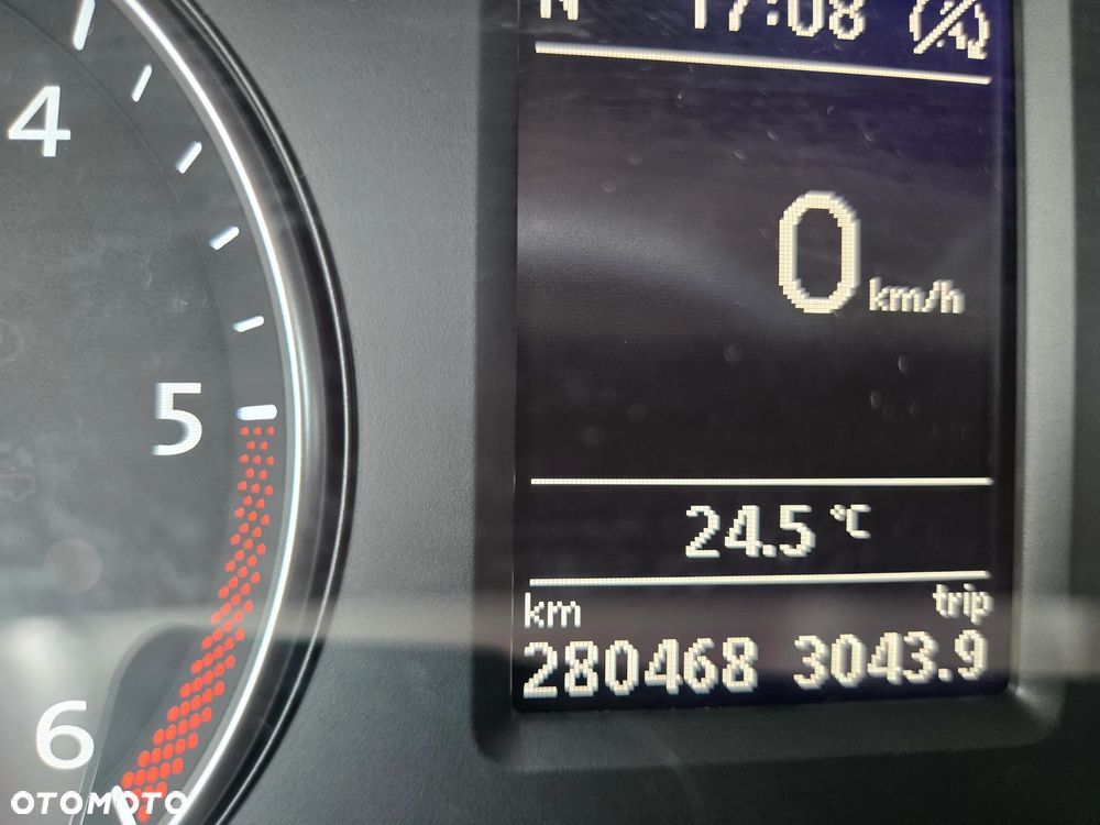 Volkswagen Sharan 2.0 TDI BlueMotion Technology Cup - 23