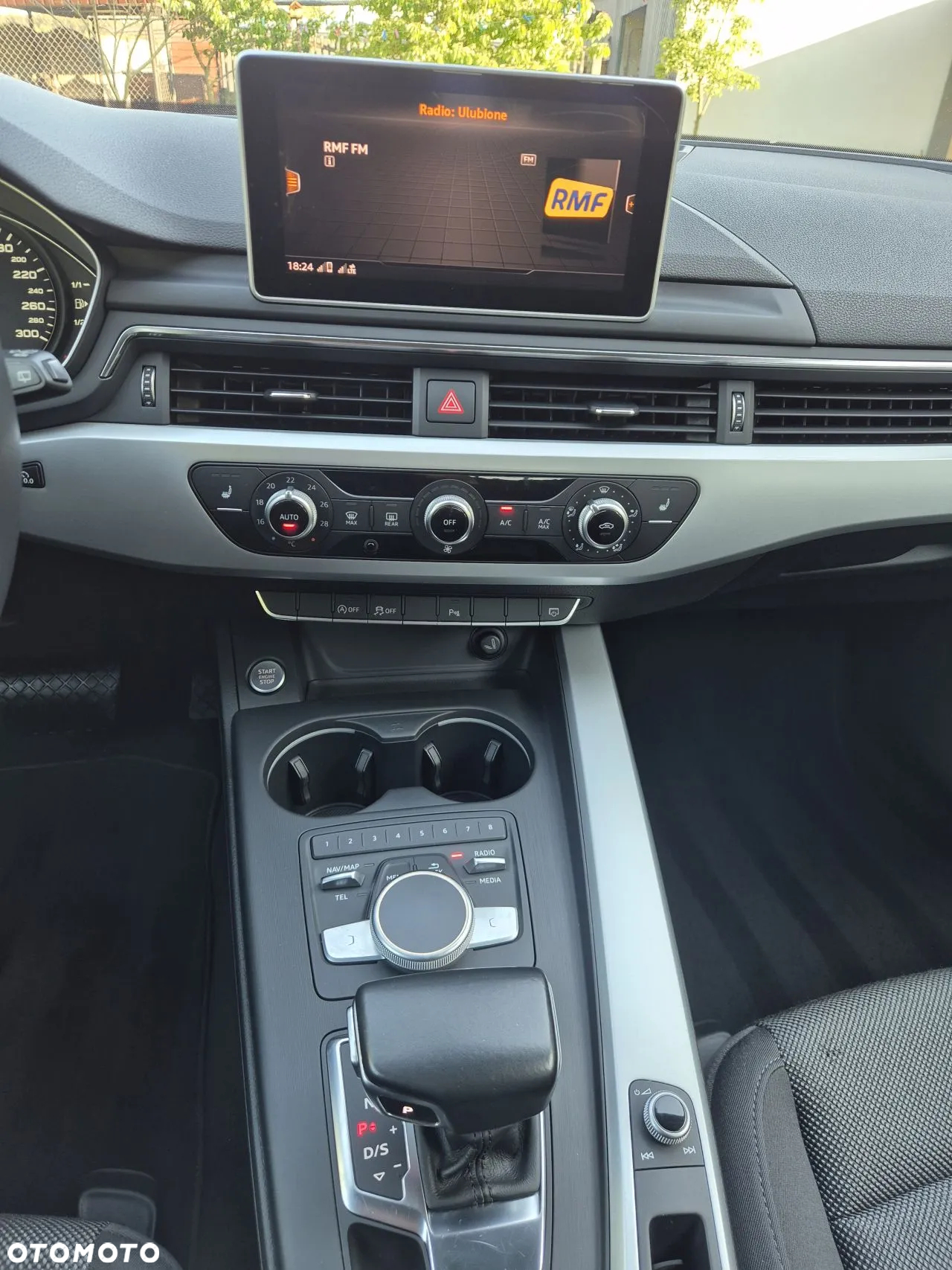Audi A4 - 24