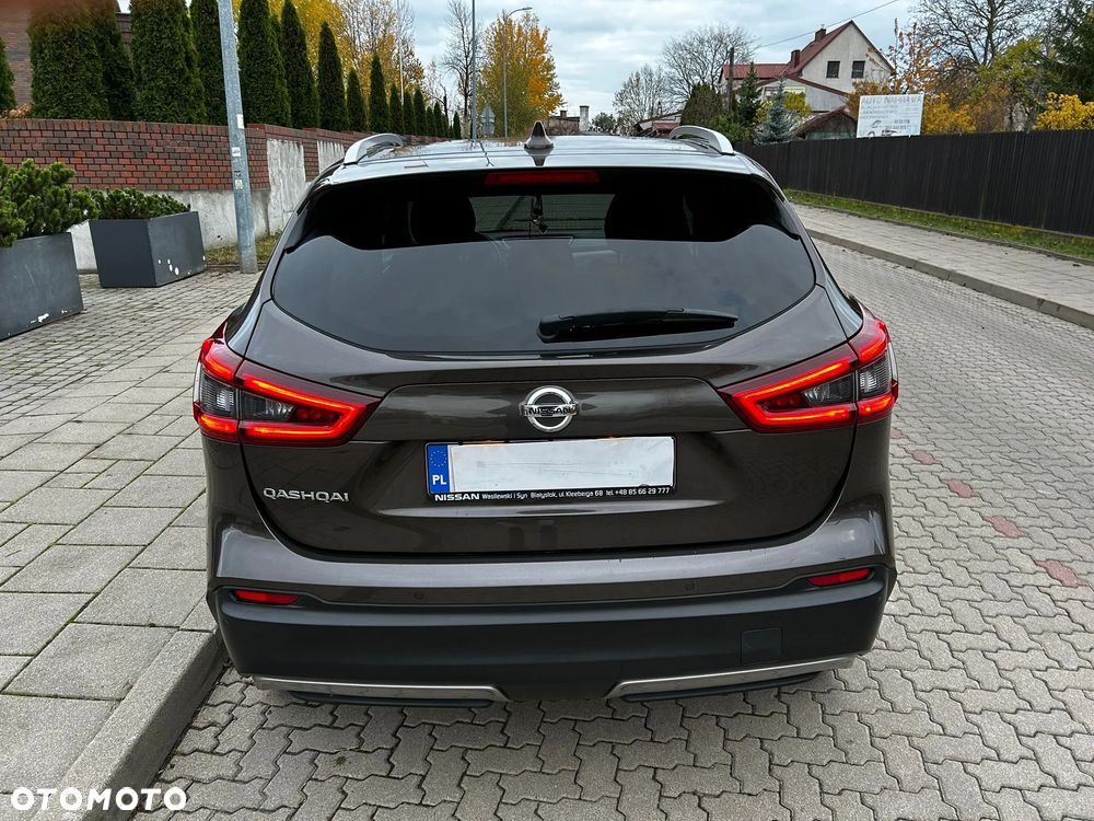 Nissan Qashqai 1.3 DIG-T TEKNA - 4