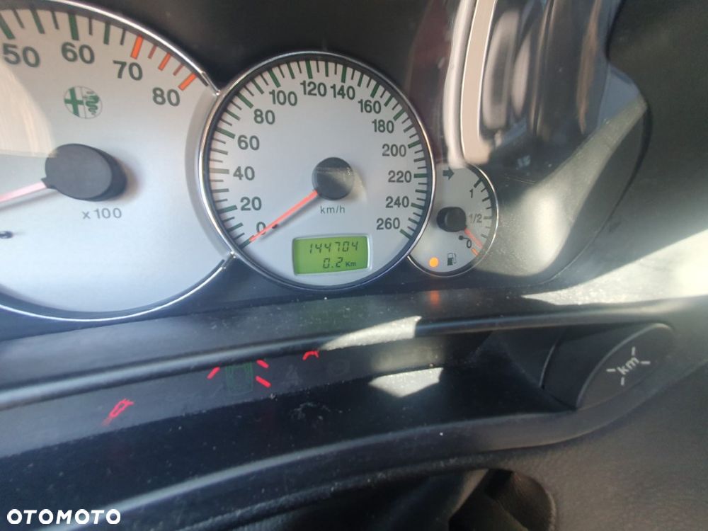 Alfa Romeo 166 2.5 V6 24v - 16