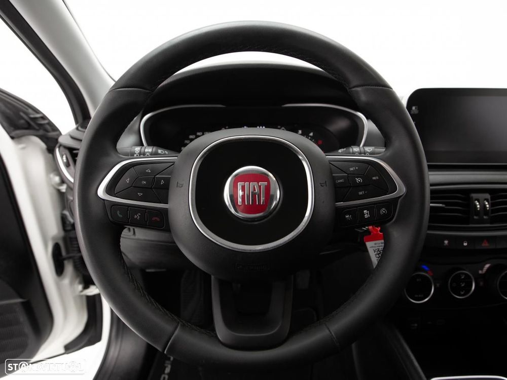 Fiat Tipo Station Wagon 1.3 M-Jet Lounge - 13