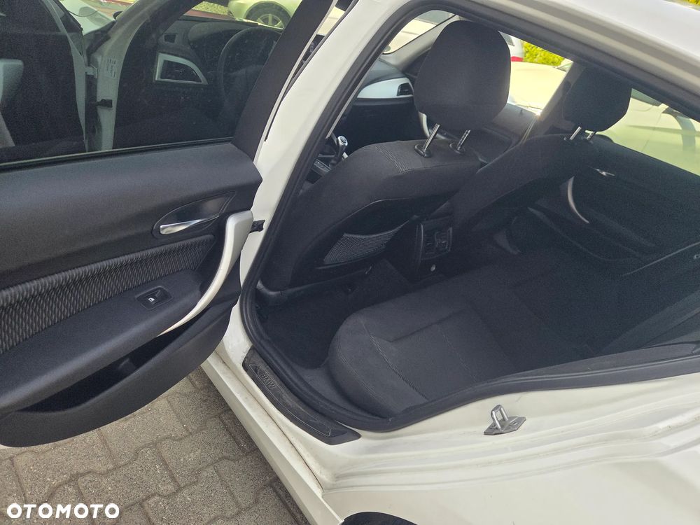 BMW Seria 1 116d Sport Line - 18