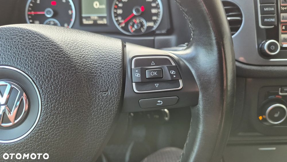Volkswagen Tiguan 2.0 TDI DPF BlueMotion Technology Sport & Style - 17