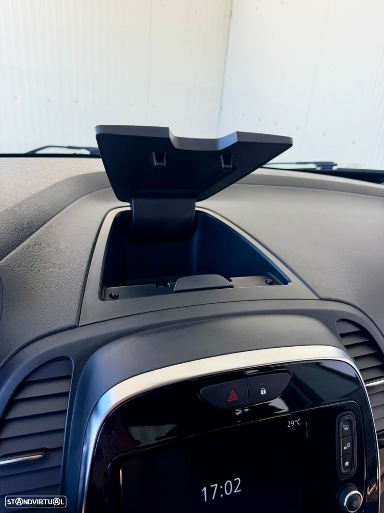 Renault Captur 0.9 TCE Exclusive XMOD - 33