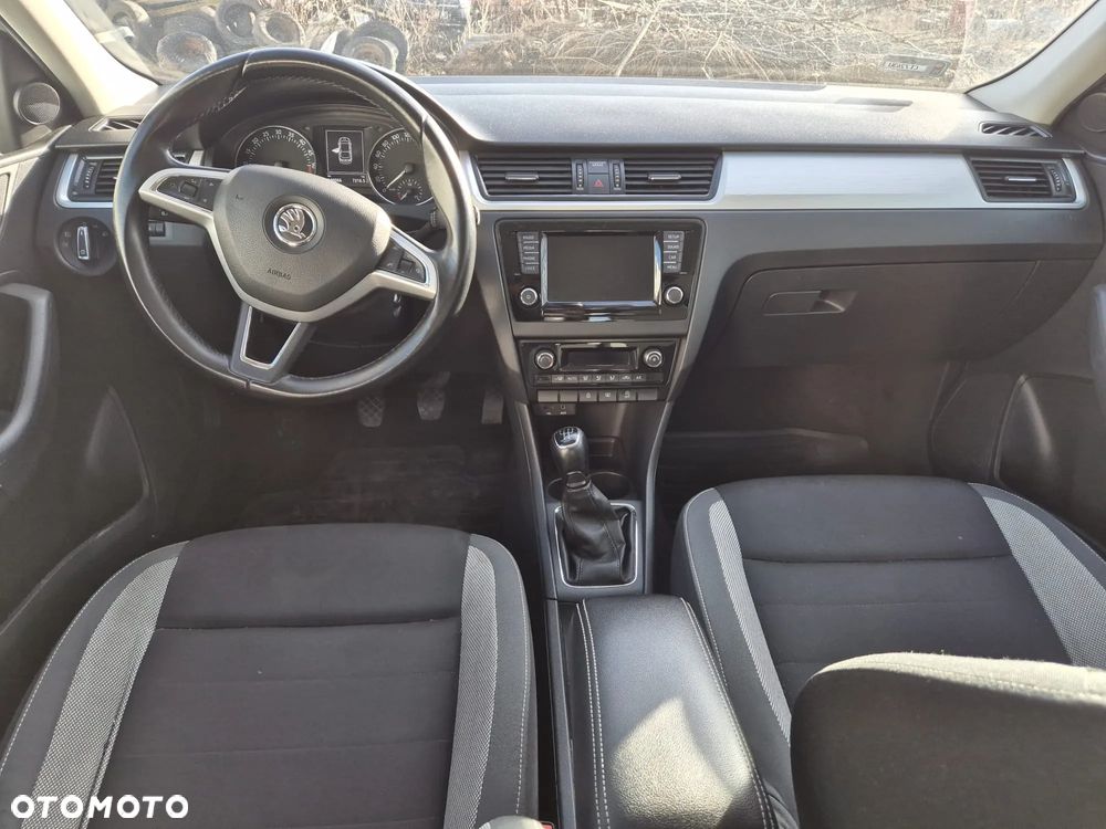 Skoda RAPID - 8