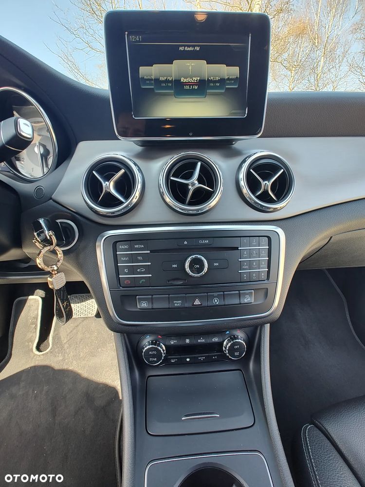 Mercedes-Benz GLA 250 4-Matic - 9