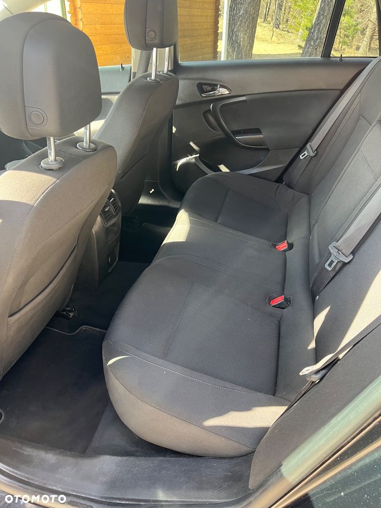 Opel Insignia - 11