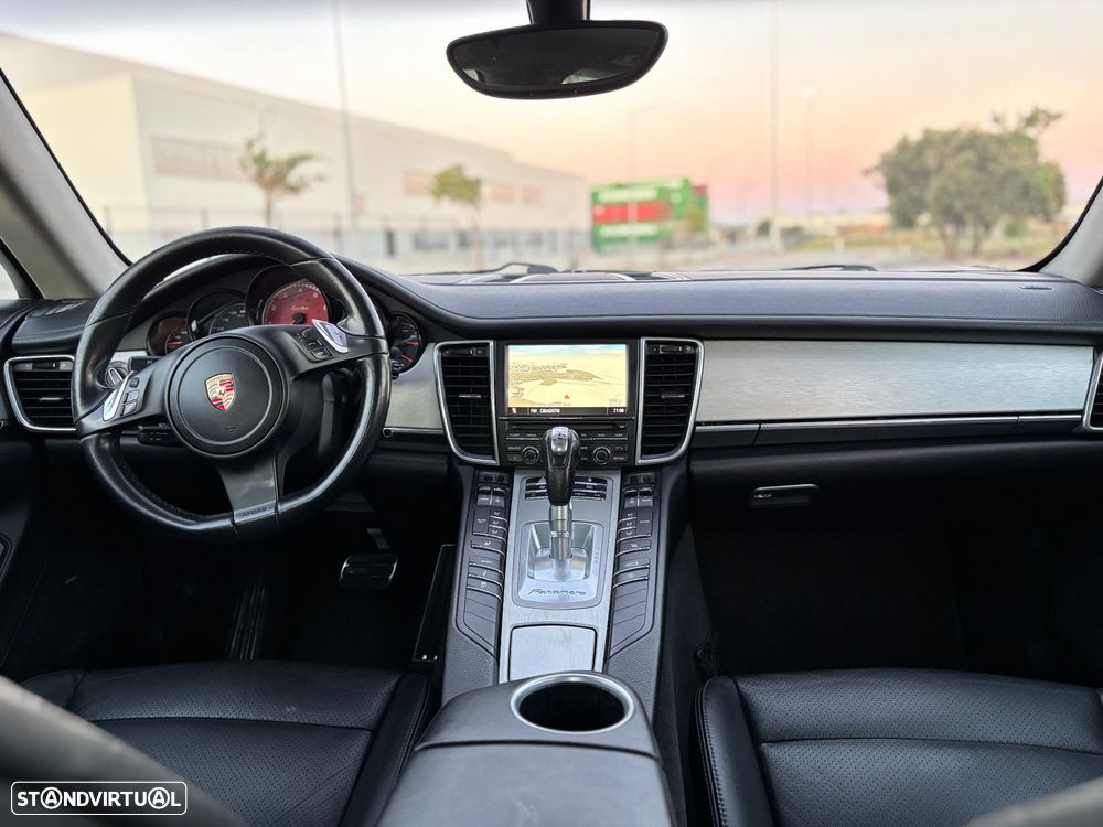 Porsche Panamera 3.0 V6 - 35
