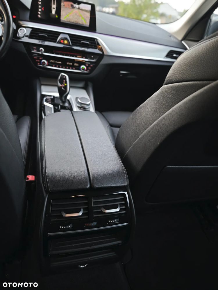 BMW Seria 5 - 28