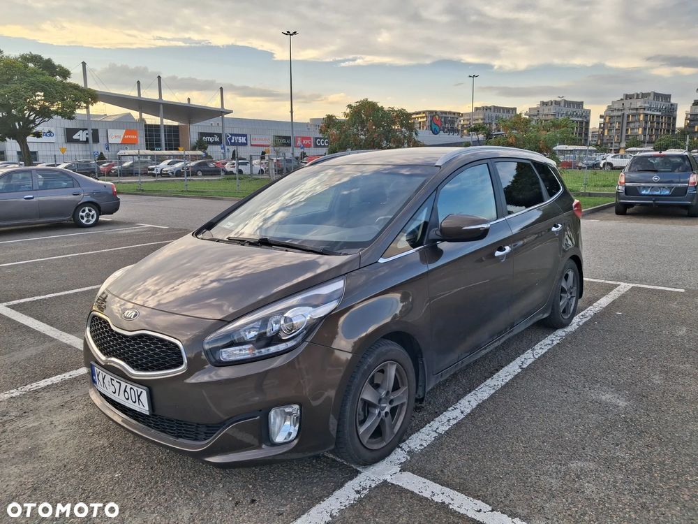 Kia Carens 1.6 GDI L - 2