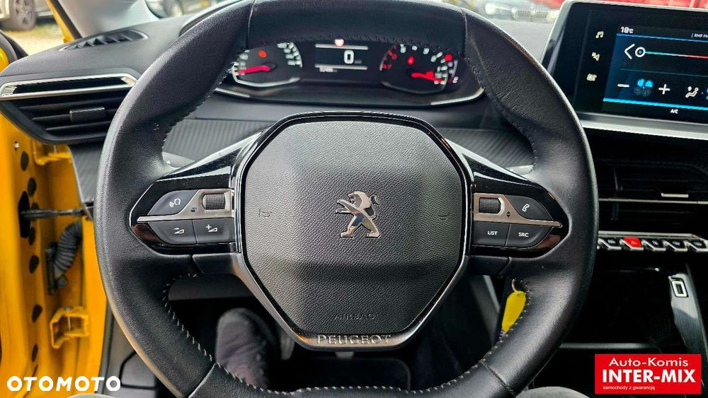 Peugeot 208 - 36