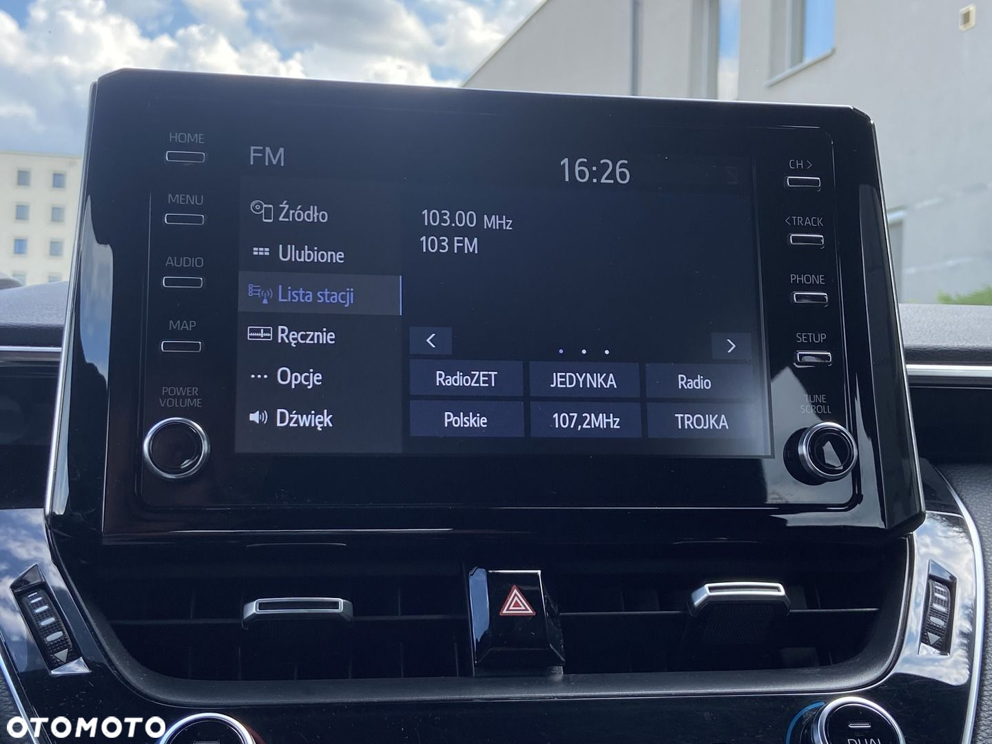 Toyota Corolla - 16