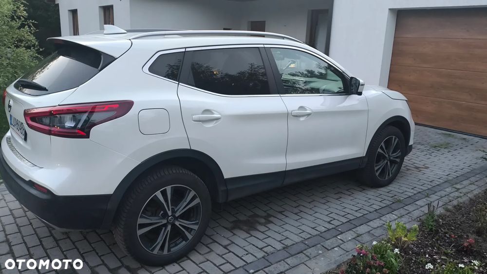 Nissan Qashqai 1.2 DIG-T N-Connecta EU6 - 2