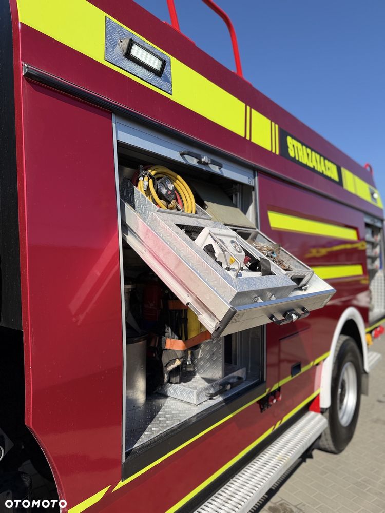 MAN Wóz strażacki CIĘŻKI Pojazd pożarniczy Straż pożarna MAN 18.284 4x4 6t wody+piana, CNBOP, działko dachowe, skrzynie dachowe, łańcuchy podrzutowe - 9