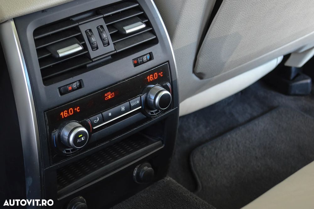 BMW Seria 5 520d Aut. Luxury Line - 23
