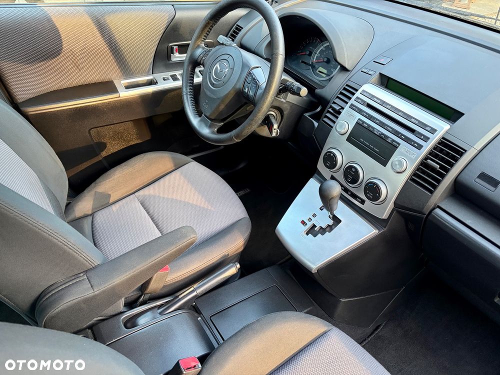 Mazda 5 - 18