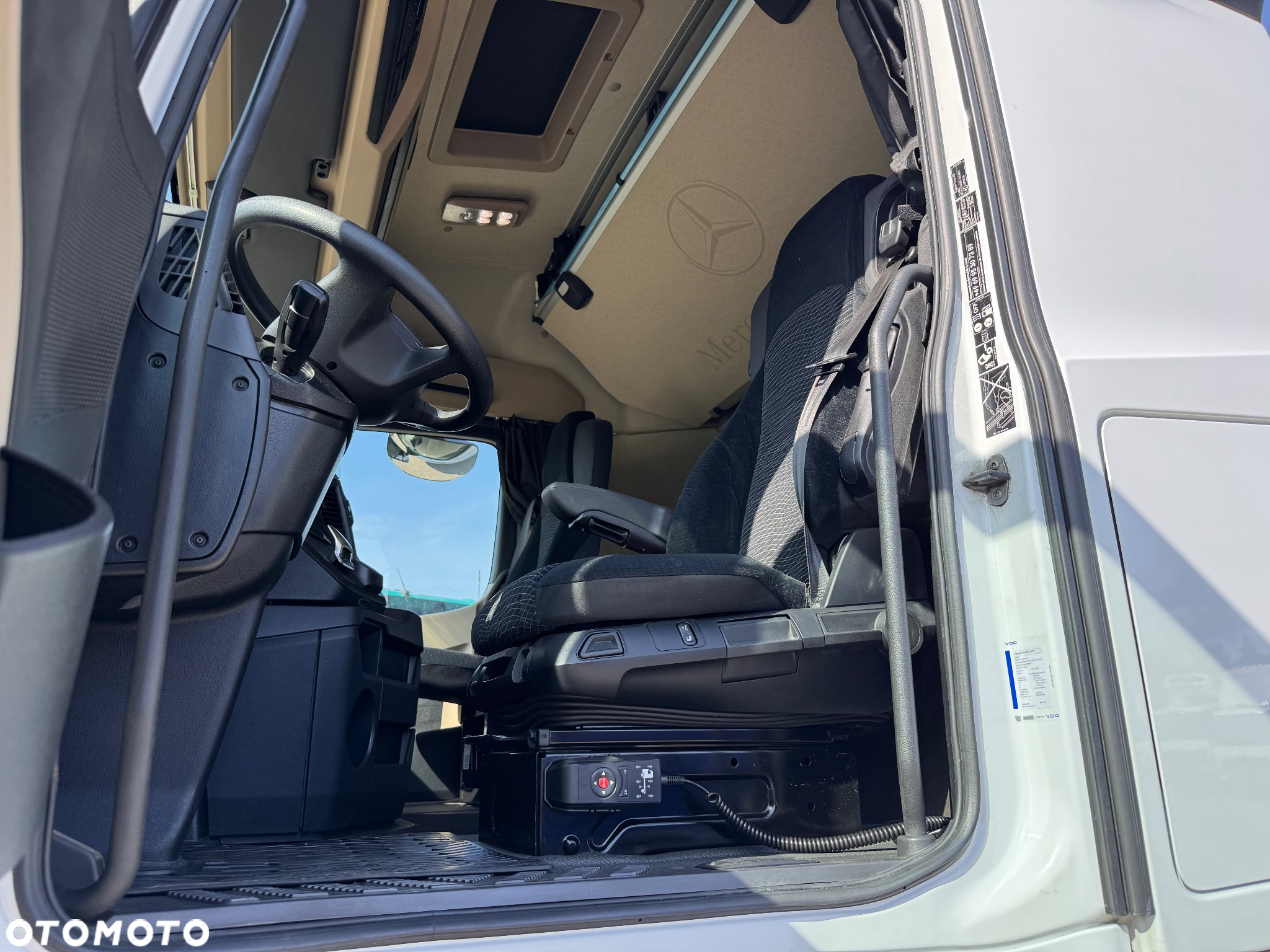 Mercedes-Benz Actros - 17