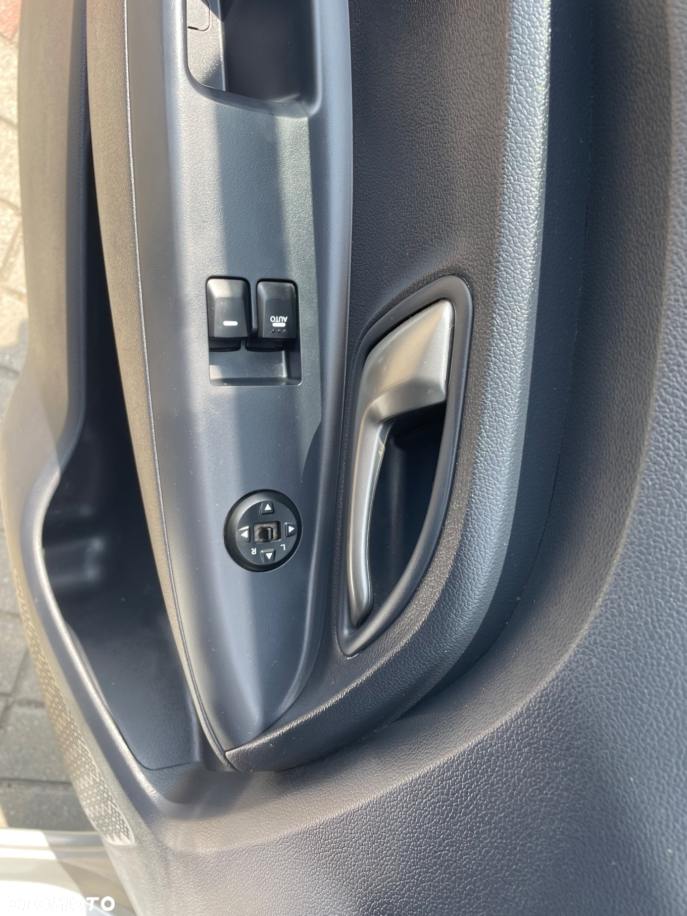 Kia Rio 1.4 L - 19