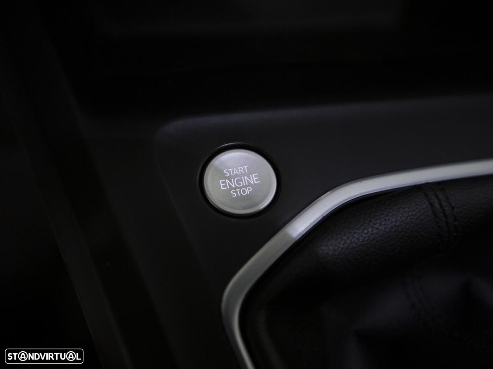 VW Golf 1.0 TSI Sportline - 23